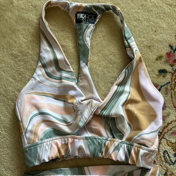 Beach Riot workout set - Picture 3 of 4